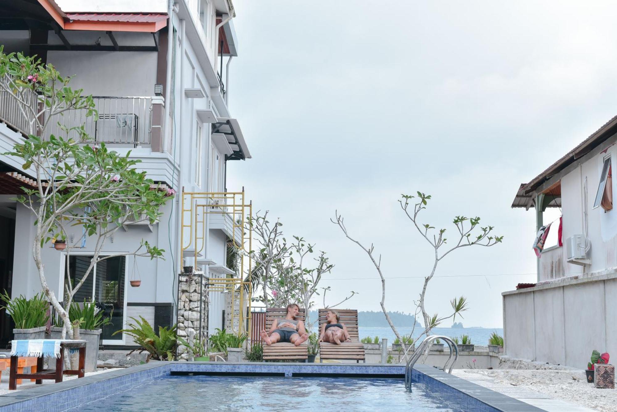 Oseda Nias Surf House Hotel Hilibotodane Kültér fotó