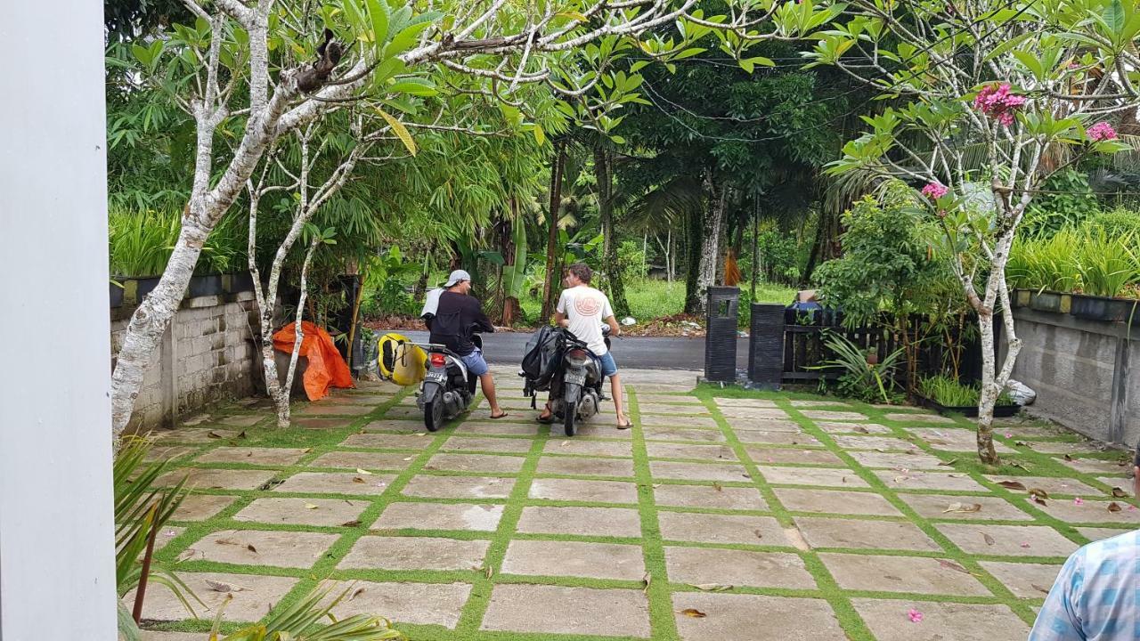Oseda Nias Surf House Hotel Hilibotodane Kültér fotó